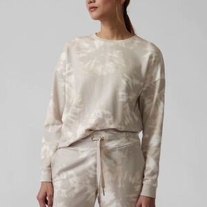 Athleta Beige Cream Tie-Dye Sweatshirt